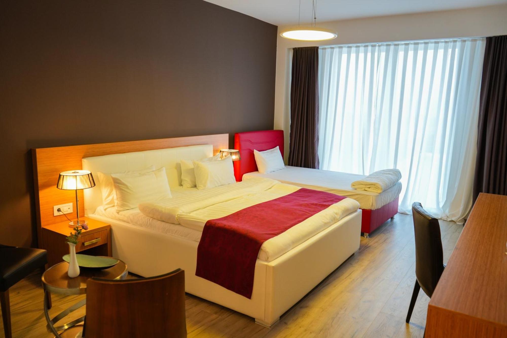 Queen Vali Palace Prilepnica Екстер'єр фото
